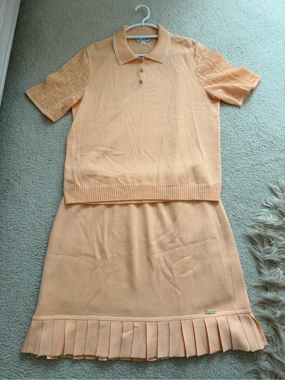 ST.JOHN Light Orange Knit Sweater Shirt With Skirt Two Pieces Set Size L